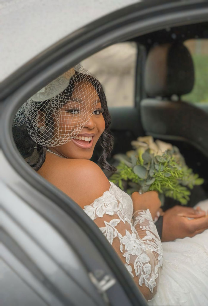 tenue réalisée pour une mariée par d'signature